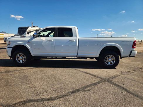 Used 2022 RAM 2500 Laramie AWD/4WD image 8