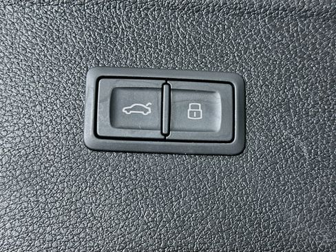 Used 2024 Audi Q5 2.0T Premium Plus AWD/4WD image 30