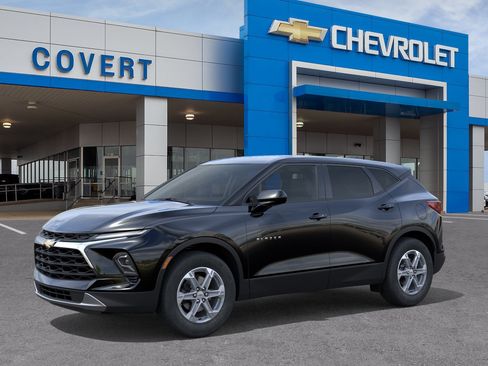New 2026 Chevrolet Blazer LT FWD image 2
