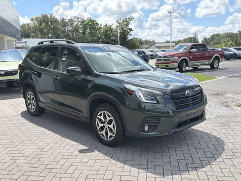 Certified 2023 Subaru Forester Premium AWD/4WD image 7