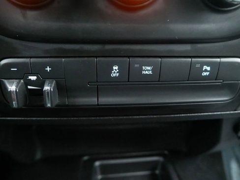 Used 2014 RAM 3500 Tradesman w/ Chrome Appearance Group image 25