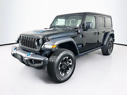 Used 2024 Jeep Wrangler Unlimited Rubicon 4xe AWD/4WD image 3