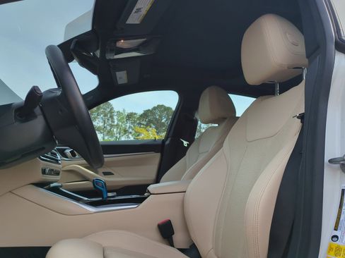 Certified 2023 BMW i4 eDrive35 w/ Premium Package RWD image 15