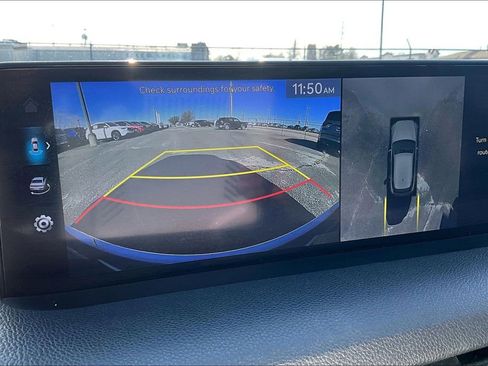 Used 2023 Genesis GV70 2.5T w/ Advanced Package image 32