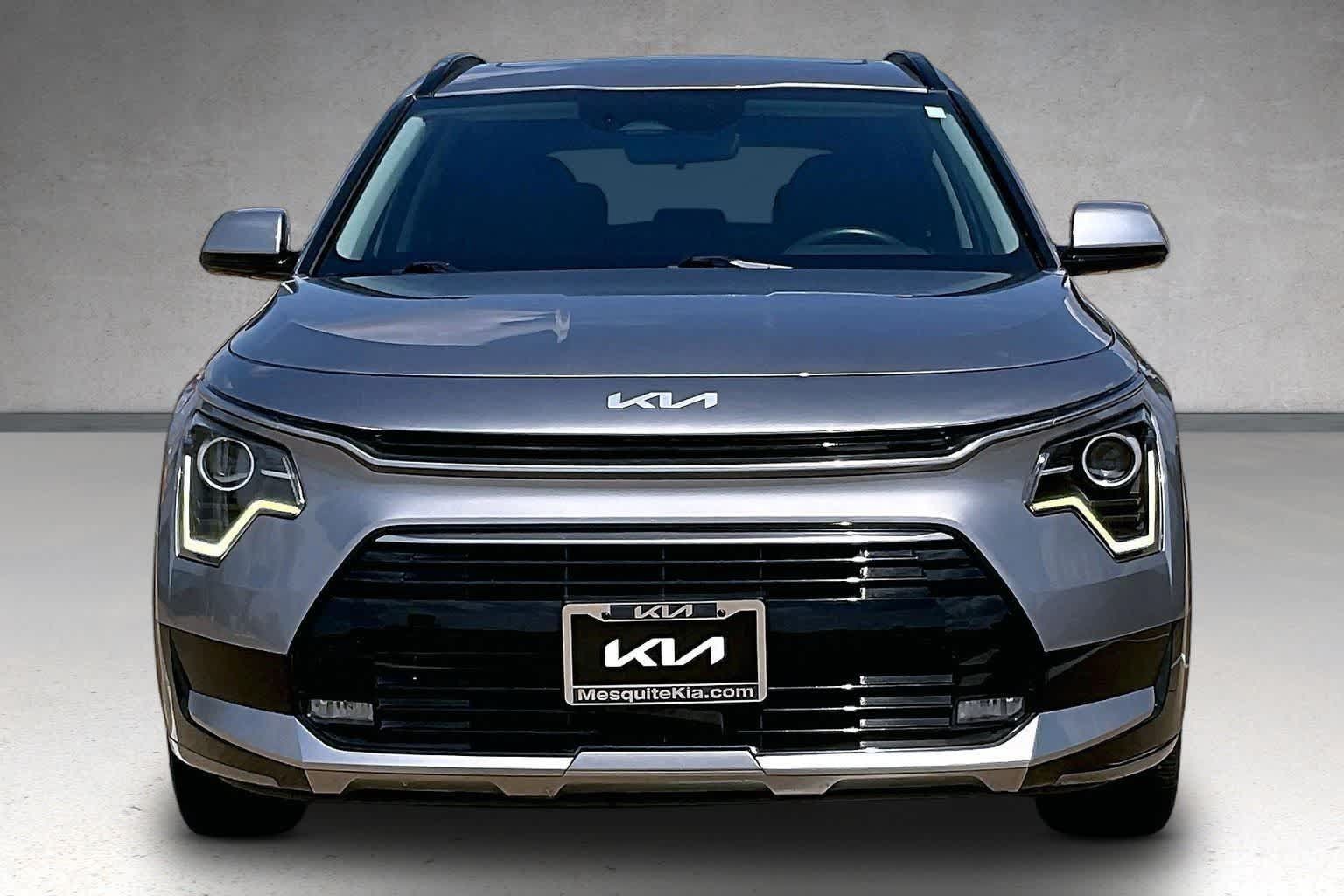 Certified 2023 Kia Niro EX Touring FWD image 6