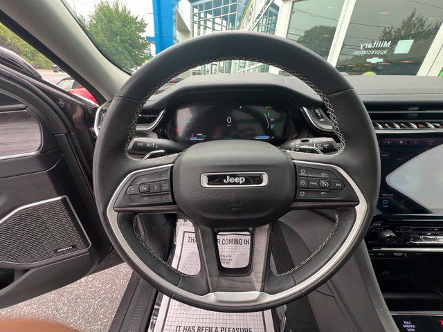 Used 2022 Jeep Grand Cherokee Limited 4xe AWD/4WD image 22