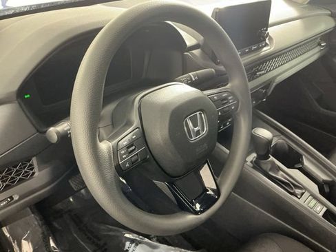 Used 2023 Honda Accord EX image 30