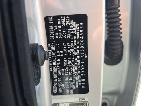 Used 2011 Kia Sorento 2WD w/ Convenience Pkg image 27