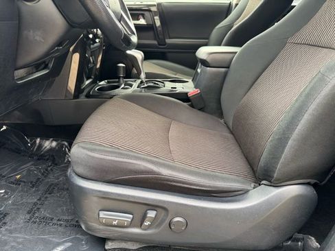 Certified 2024 Toyota 4Runner TRD Off-Road image 6