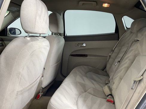 Used 2005 Buick LaCrosse CX image 15