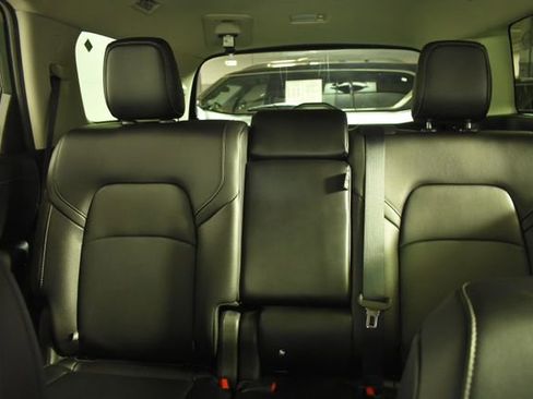 Used 2024 Nissan Pathfinder SL w/ Cargo Package AWD/4WD image 28