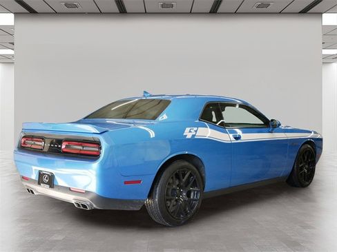 Used 2016 Dodge Challenger R/T Plus image 5