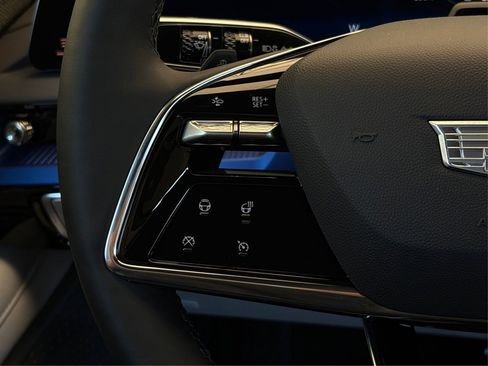 New 2026 Cadillac Lyriq V image 28