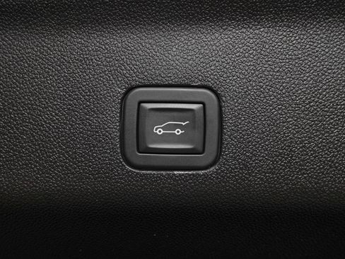 Used 2025 Cadillac Escalade Sport Platinum w/ LPO, ONYX Package image 15