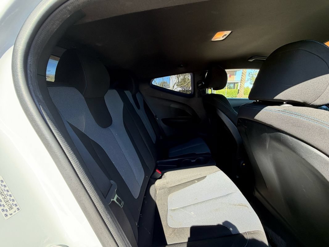 Used 2019 Hyundai Veloster 2.0 FWD image 10