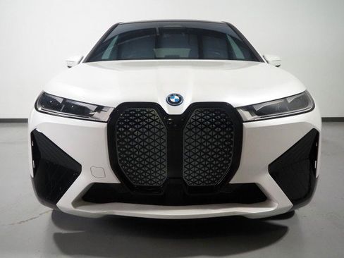 Used 2024 BMW iX xDrive50 w/ Premium Package AWD/4WD image 72