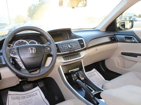 Used 2014 Honda Accord LX image 25