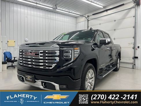 Used 2022 GMC Sierra 1500 Denali w/ Technology Package AWD/4WD image 6