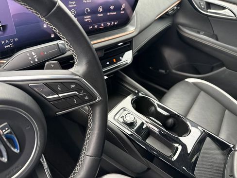 Used 2025 Buick Envision Sport Touring image 13