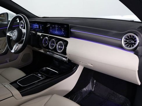 Certified 2025 Mercedes-Benz CLA 250 CLA 250 image 9