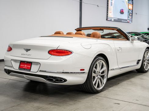 Used 2024 Bentley Continental GT Mulliner AWD/4WD image 9