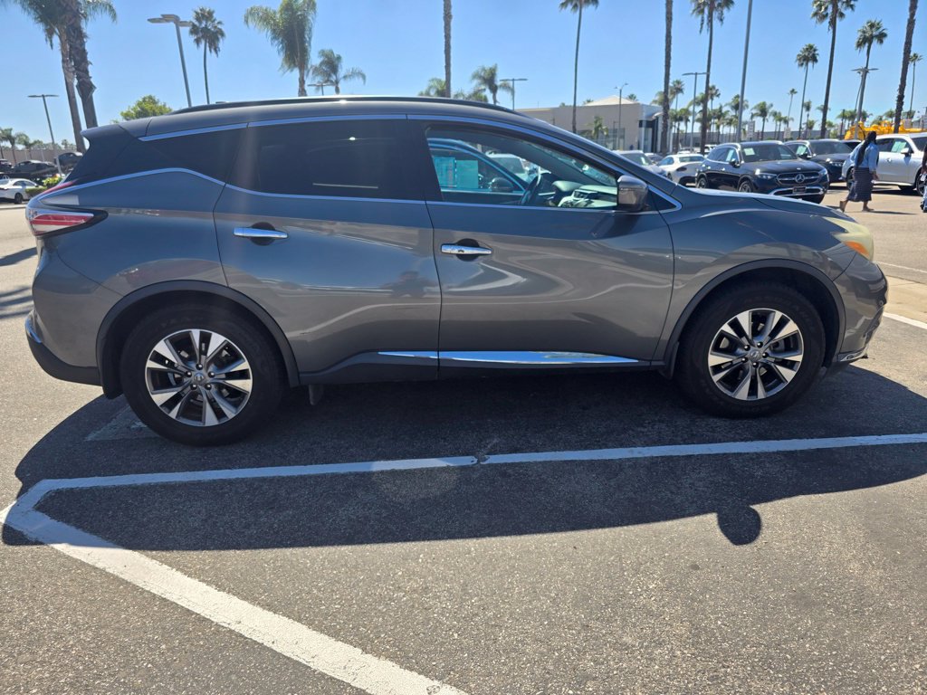 Used 2016 Nissan Murano SV w/ Premium Package FWD image 4