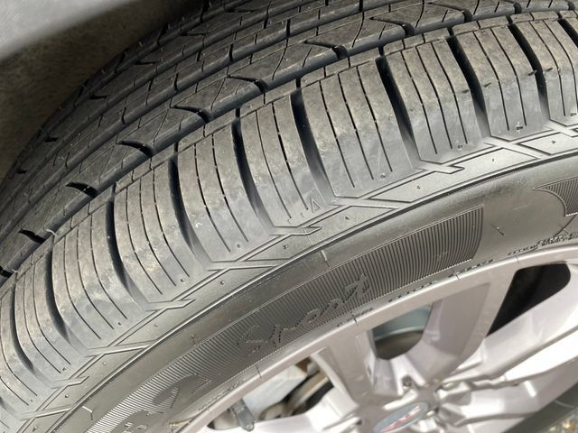 Certified 2024 GMC Terrain SLT AWD/4WD image 23