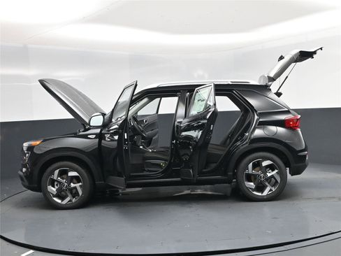 New 2026 Hyundai Venue SEL image 20