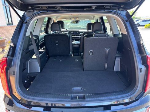 Used 2024 Kia Telluride S AWD/4WD image 8