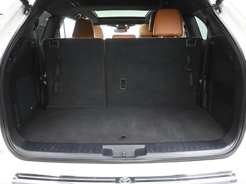 Used 2020 Toyota Highlander Platinum image 23