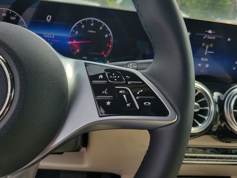 Certified 2026 Mercedes-Benz GLB 250 image 26