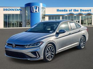 Used 2025 Volkswagen Jetta SE FWD video 3