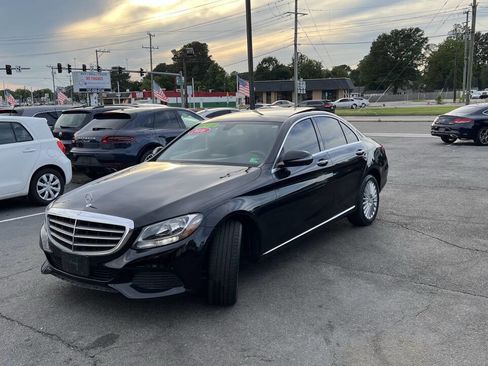 Used 2016 Mercedes-Benz C 300 4MATIC Sedan image 3