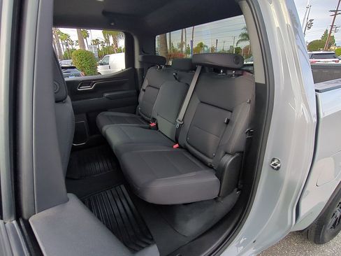 Used 2024 GMC Sierra 1500 Elevation image 24