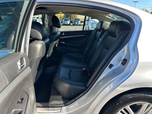 Used 2013 INFINITI G37 x w/ Premium Pkg image 19