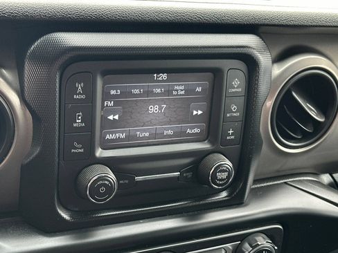Used 2019 Jeep Wrangler Unlimited Sport AWD/4WD image 18