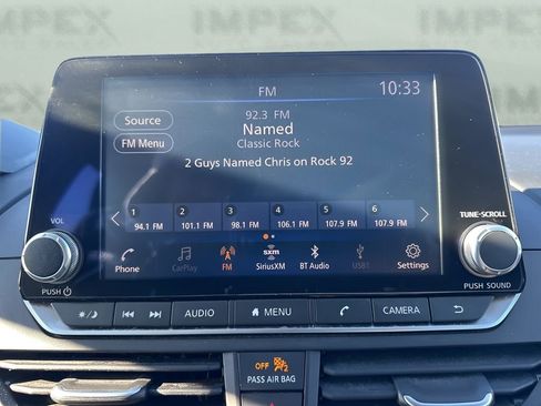 Used 2024 Nissan Altima 2.5 SV image 17