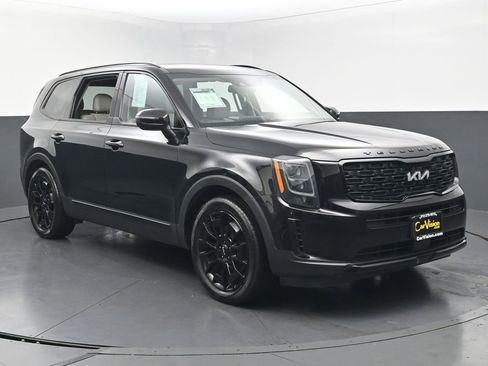 Used 2022 Kia Telluride EX w/ EX Premium Package AWD/4WD image 3