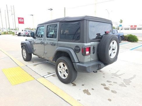 Used 2021 Jeep Wrangler Unlimited Sport image 7