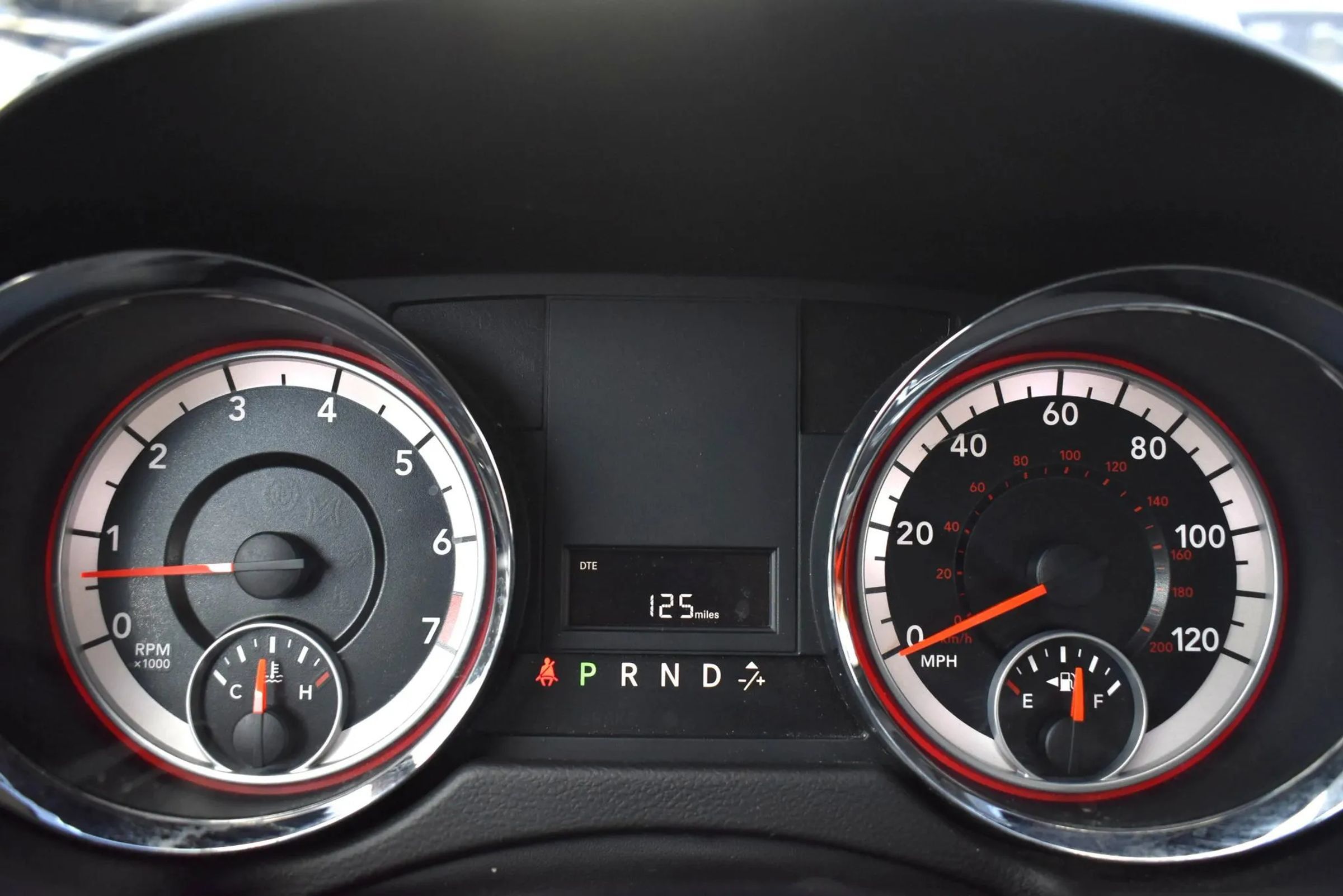 Used 2013 Dodge Grand Caravan American Value Package FWD image 25