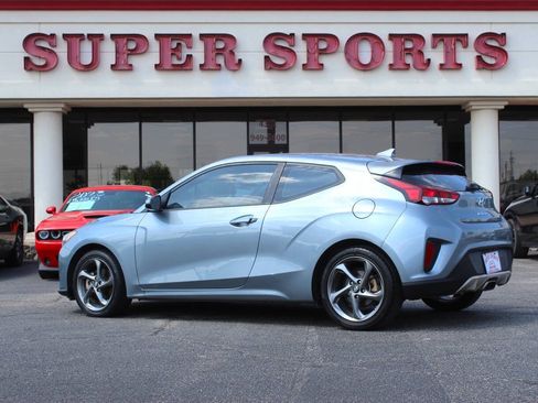 Used 2019 Hyundai Veloster 2.0 FWD image 7