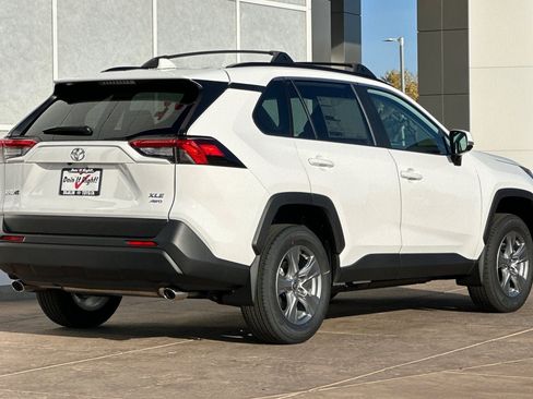 New 2025 Toyota RAV4 XLE image 4