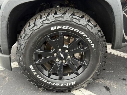 Used 2018 Chevrolet Colorado Z71 w/ Z71 Midnight Edition image 7