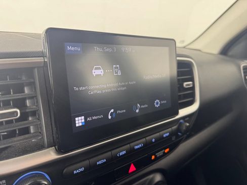 Used 2025 Hyundai Venue SEL FWD image 22
