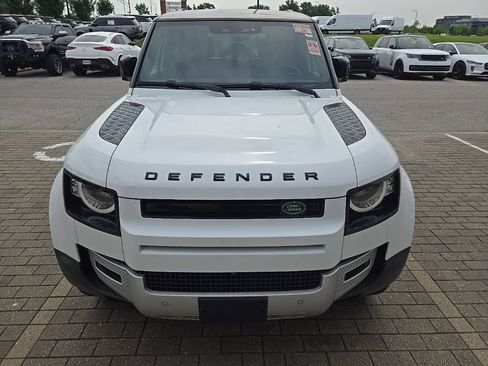 Used 2023 Land Rover Defender 110 S AWD/4WD image 2