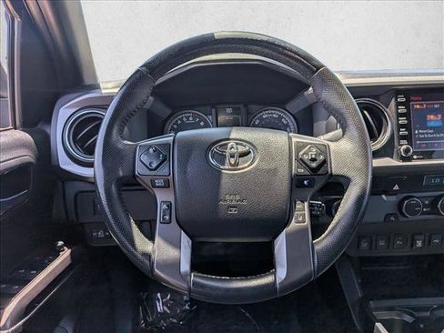 Used 2021 Toyota Tacoma TRD Off-Road w/ Technology Package RWD image 13