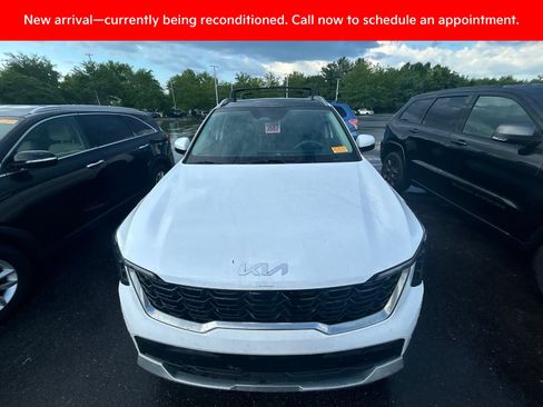 Certified 2024 Kia Sorento S w/ Panoramic Sunroof Package FWD image 3