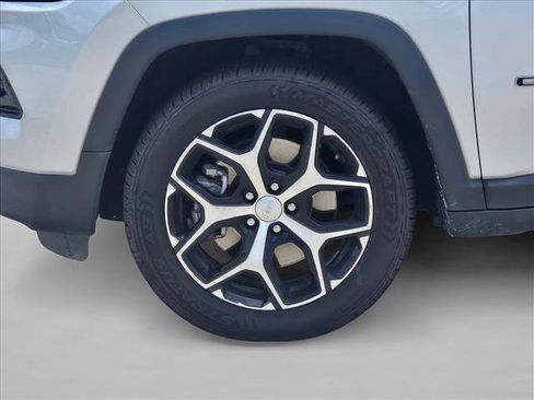Used 2024 Jeep Compass Limited AWD/4WD image 13