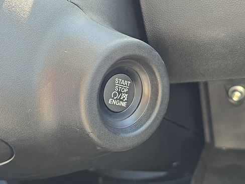 Used 2025 RAM ProMaster 2500 w/ Quick Order Package 22G SLT image 19