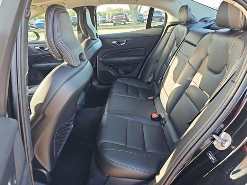 Certified 2024 Volvo S60 B5 Core image 4